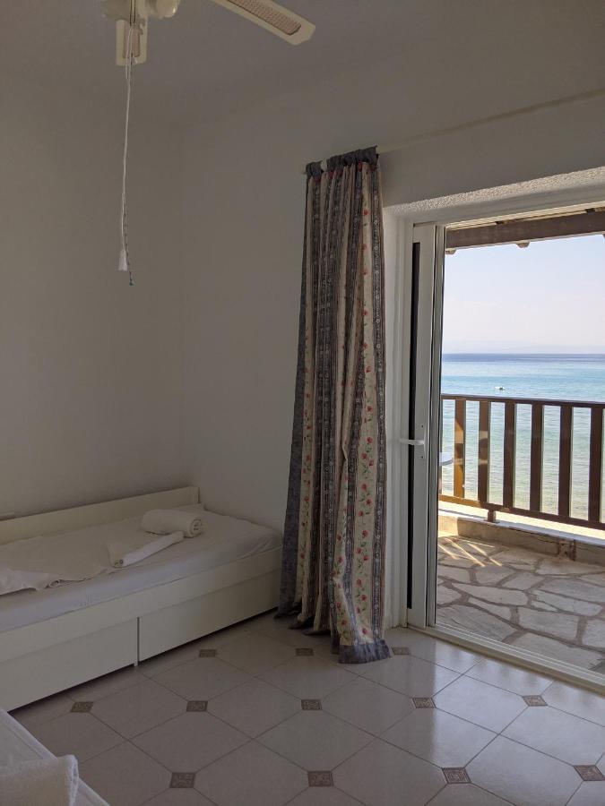 Seafront Apartment Пефкохори Екстериор снимка